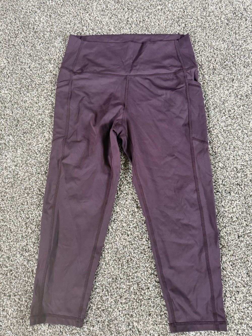Zyia Women’s Plum Athletic Capri Leggings 19” Size 12